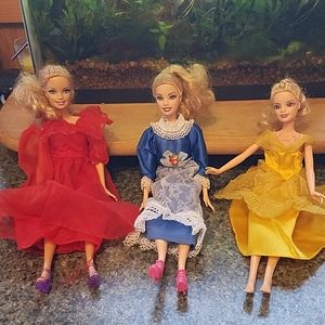 3 Barbies  Dolls Toy